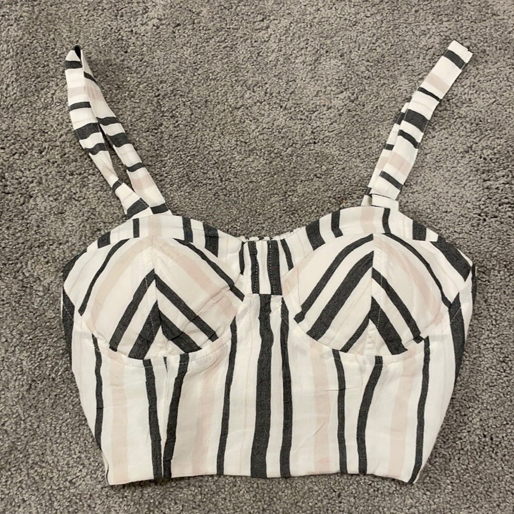 American eagle crop top, size XS